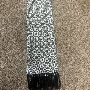 Jacquard geometric scarf - 1621